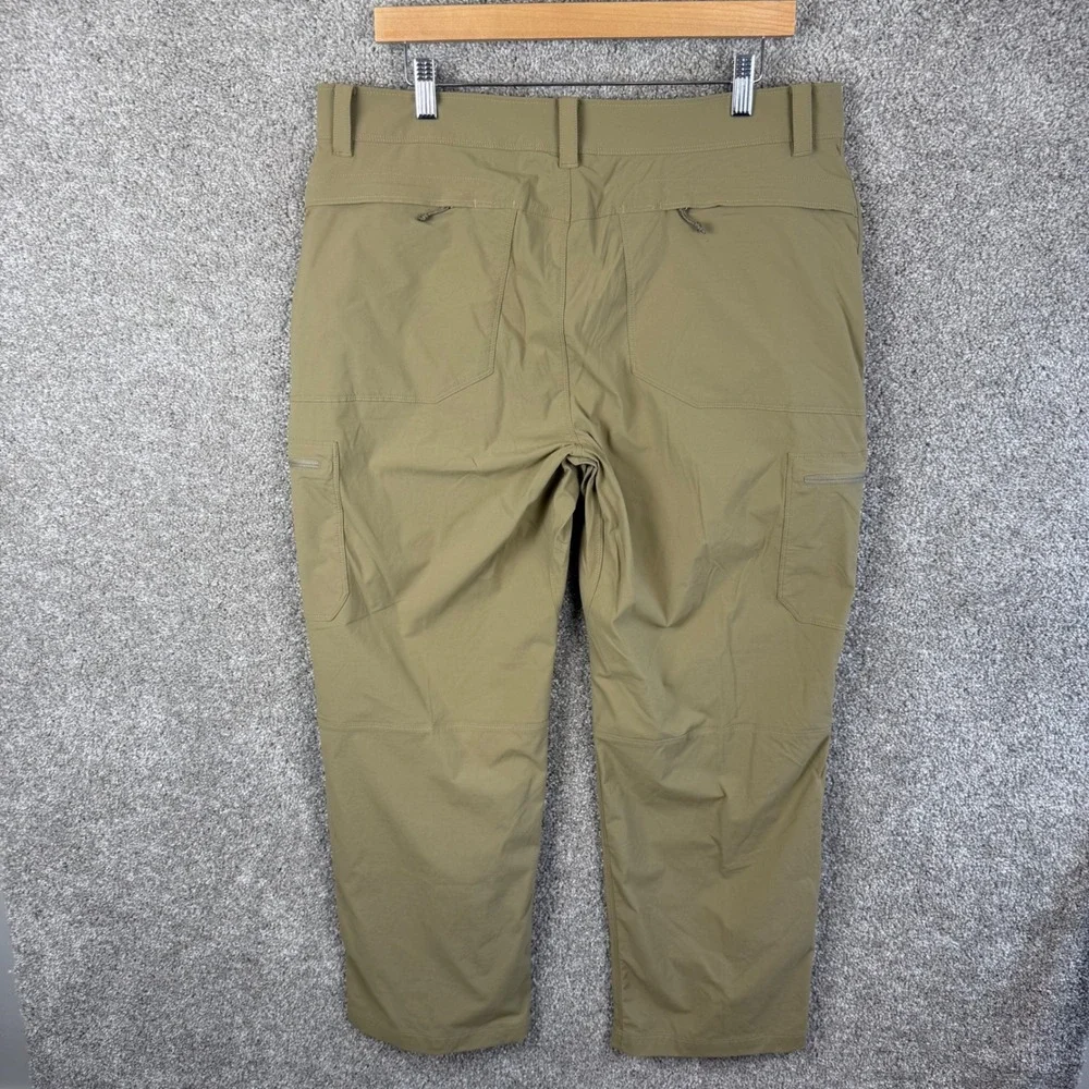 LL Bean Cresta Hiking Pants Mens 36x29 Khaki Tan Nylon Stretch Cargo